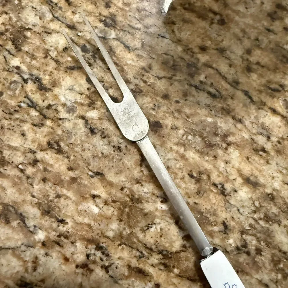 VINTAGE EKCO Serving/Carving Fork, White & Blue Folk Art Tulip Handle, Chromium